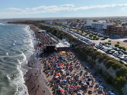 En Las Grutas la ocupación es total durante este fin de semana largo de Carnaval. En Las Grutas la ocupación es total durante este fin de semana largo de Carnaval.