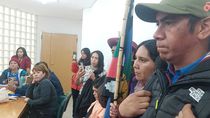 viajaron 400 kilometros para reclamar por falta de clases por problemas edilicios