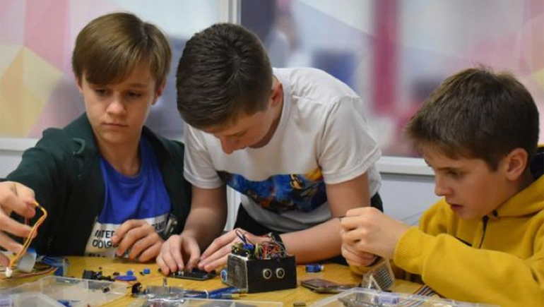 Escuela de robótica para niños desde los 3 años