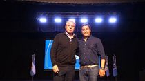 El gobernador, junto al intendente de Zapala.