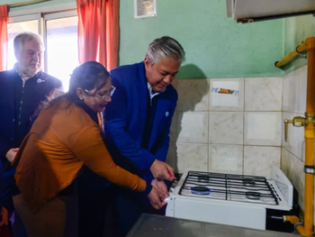 El gobernador Rolando Figueroa recalcó que el gas será primero para los neuquinos