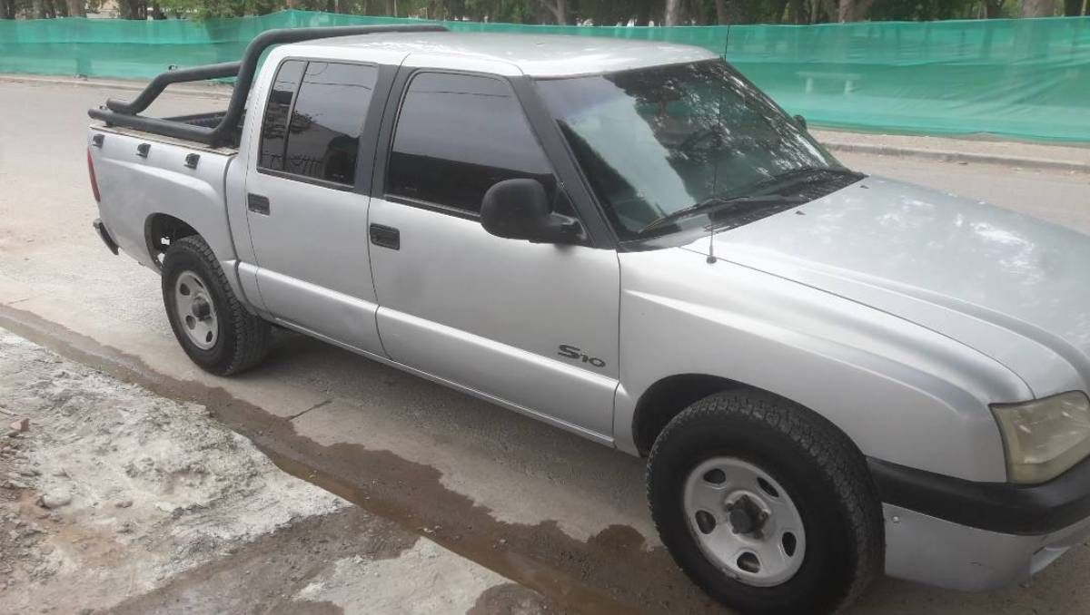 Intensa búsqueda de una camioneta robada.&nbsp;