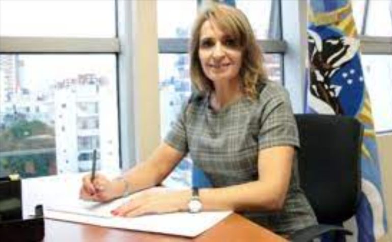 Nadia Ricci, secretaria de Minería de Santa Cruz, dijo que el 9 de abril la seguridad en la mina Cerro Negro Nadia Ricci, secretaria de Minería de Santa Cruz, dijo que el 9 de abril la seguridad en la mina Cerro Negro