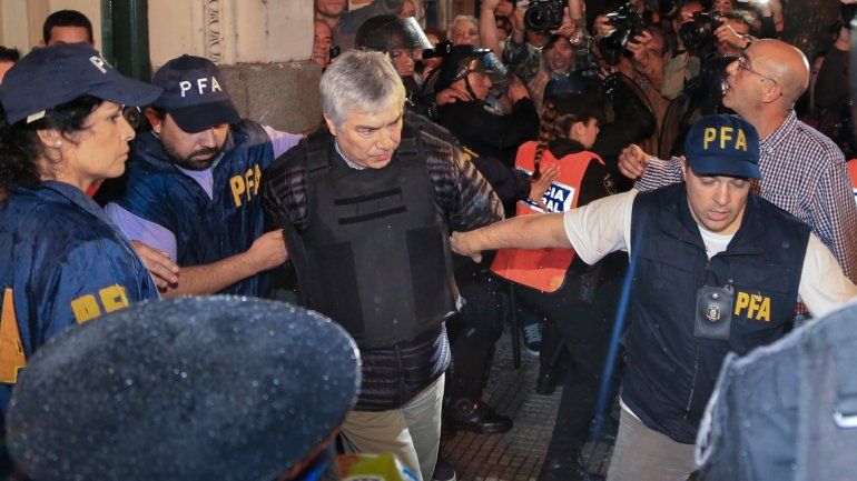 Lázaro Báez admitió que recibió cheques de la empresa suiza