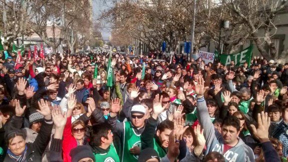 ATE aceptó la propuesta de Gobierno de los 2500 pesos