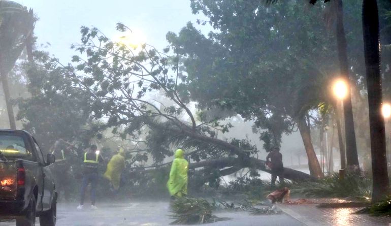 La costa de Florida, sacudida por el huracán. La costa de Florida, sacudida por el huracán.