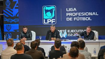 escandalo: por la denuncia de arca, afa suspenderia una fecha del futbol argentino escandalo: por la denuncia de arca, afa suspenderia una fecha del futbol argentino