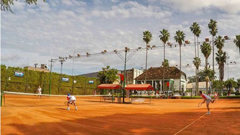 El tenis es el primer deporte en volver a la actividad en el país