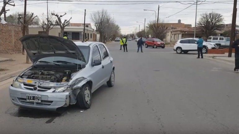 Una nena resultó herida en un fuerte choque en Cutral Co