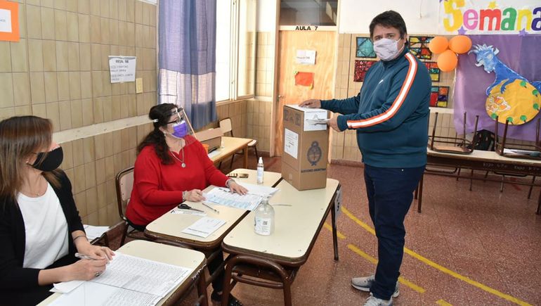 Gaido votó y dijo que el MPN está unido trabajando todos juntos