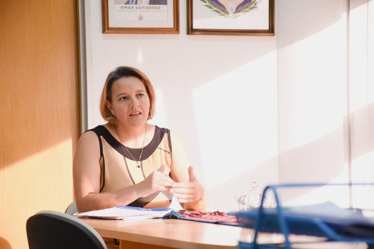 Ponen colectivos para docentes que vayan de la capital a Añelo y El Chañar