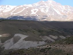 Se han evidenciado importantes valores de concentración de litio en el volcán Domuyo. Foto: www.anp.gob.ar Se han evidenciado importantes valores de concentración de litio en el volcán Domuyo. Foto: www.anp.gob.ar