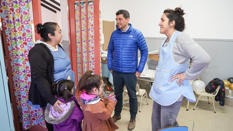 La escuela de La Salada festejó sus 100 años y recibió equipamiento