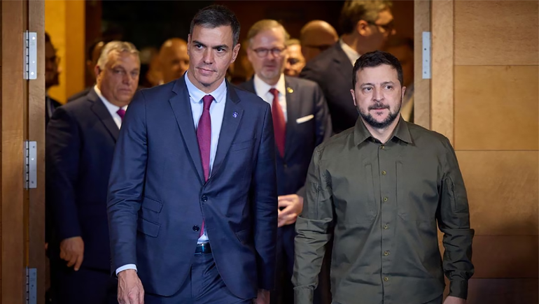 El rey español le ofrendó ayuda militar a Ucrania