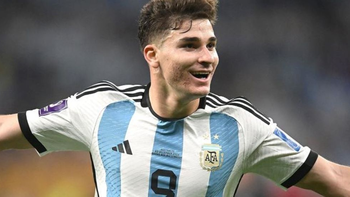 La novia de Julián Álvarez estuvo todo el mes en Doha alentando a la selección nacional. La novia de Julián Álvarez estuvo todo el mes en Doha alentando a la selección nacional.