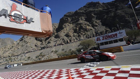 Las visitas del Súper TC2000 a El Zonda