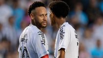 neymar marco un gol y se cruzo con robinho jr en medio de la polemica: que dijeron tras la pelea neymar marco un gol y se cruzo con robinho jr en medio de la polemica: que dijeron tras la pelea