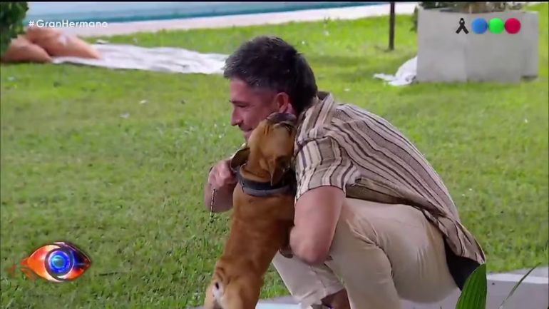 Juan Pablo se reencontró con sus perros dentro de la casa de Gran Hermano Juan Pablo se reencontró con sus perros dentro de la casa de Gran Hermano