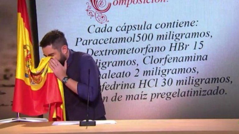 Se sonó la nariz con la bandera y lo citó la Justicia