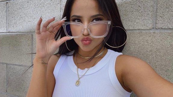 Becky G causó polémica entre sus fans