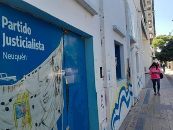 LA sede del PArtido Justicialista en Neuquén de la calle Roca.
