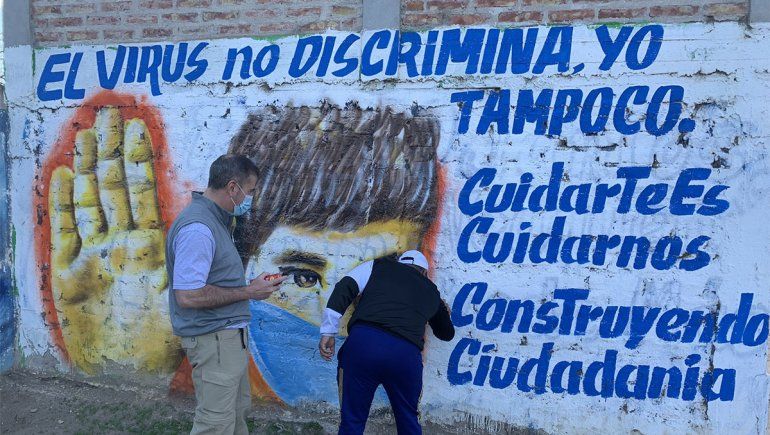 En su aniversario, el barrio La Sirena inauguró un mural sobre el COVID