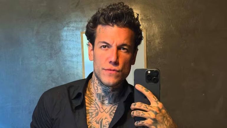 Las fotos al borde de la censura de Alex Caniggia