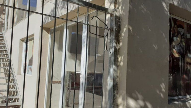 Encapuchados robaron $10 mil de un consultorio médico