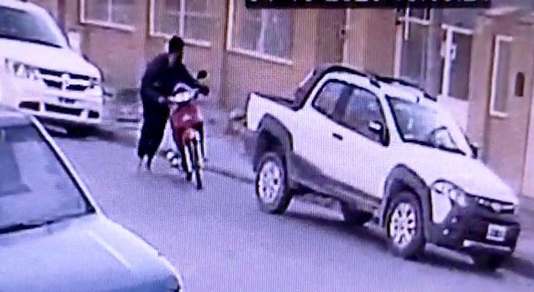 Retiró la moto de la concesionaria y se la robaron