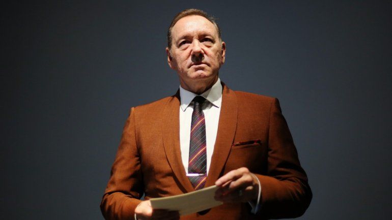 Kevin Spacey reaparece en nuevo video publicado en YouTube