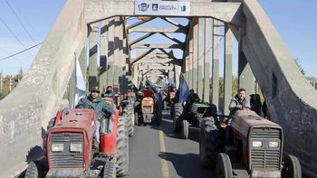 el tractorazo y el transito caotico en los puentes carreteros