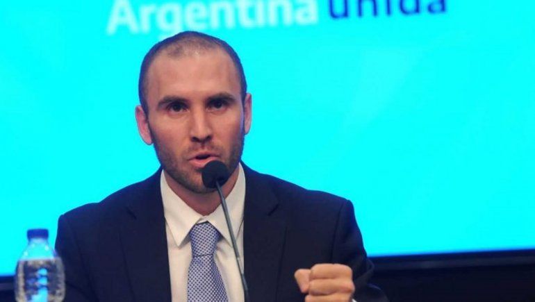 Qué dicen los artículos sobre el impuesto a la compra de dólares