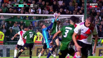 videos: del increible blooper de armani al polemico penal para river videos: del increible blooper de armani al polemico penal para river