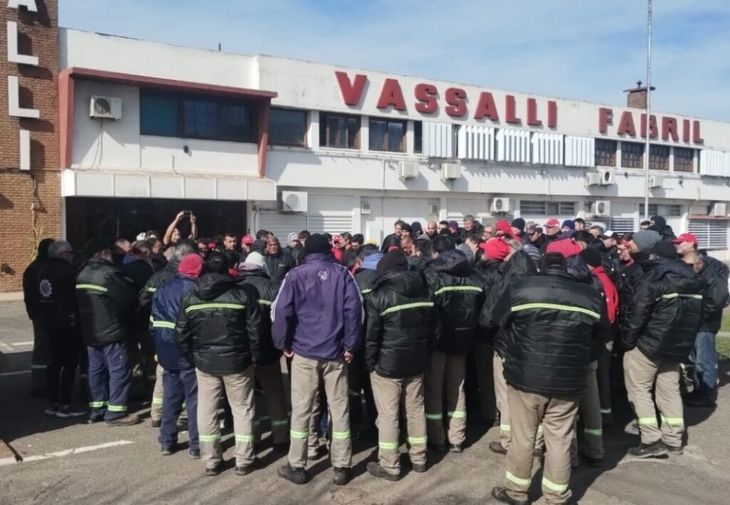 La UOM reclama la caída del acuerdo firmado hace dos meses y alerta sobre tratativas que podrían dejar a la empresa en nuevas manos.