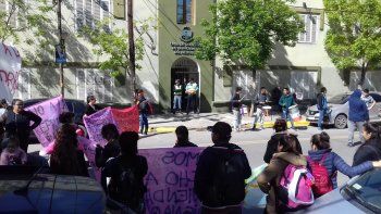 confluencia: merlo no se presento y los vecinos analizan mas medidas confluencia: merlo no se presento y los vecinos analizan mas medidas
