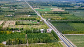 Infraestructura de canales de riego que el proyecto de ley busca preservar frente al avance de urbanizaciones.