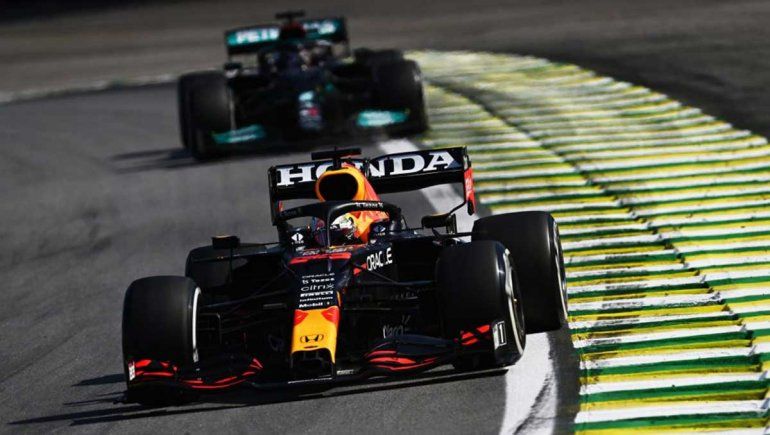 La FIA contó como evalúan el duelo entre Hamilton y Verstappen