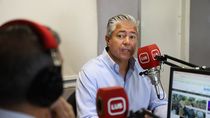 Rolando Figueroa en los estudios de LU5 / Foto