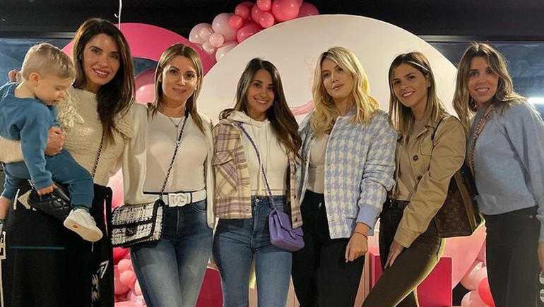 Se juntaron las mamis: Antonela fue al cumple de Isabella Icardi