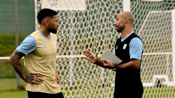 Otamendi y Mascherano, en la última práctica de Argentina antes del partido. Otamendi y Mascherano, en la última práctica de Argentina antes del partido.