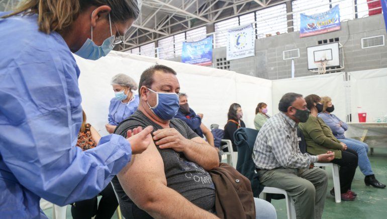 Se aplicarán segundas dosis de AstraZeneca durante este sábado
