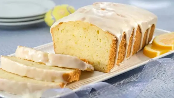 Fácil para la merienda: el budín de limón o naranja de Paulina Cocina con su truco para que siempre salga bien