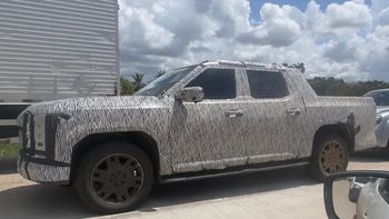 Imagen de la Volkswagen Amarok vista de perfil, en las calles de Brasil. Foto: Placa Verde. Imagen de la Volkswagen Amarok vista de perfil, en las calles de Brasil. Foto: Placa Verde.