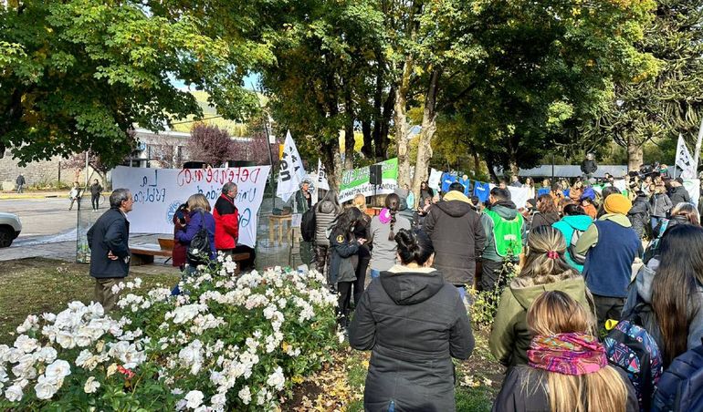 Clase pública en San Martín de los Andes. Clase pública en San Martín de los Andes.