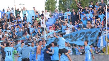 Alianza de Cutral Co festejó en Zapala con su gente. Fotos: página oficial de Lifune
