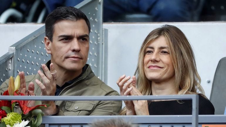 El presidente del Gobierno español, Pedro Sánchez, con su esposa Begoña Gómez. El presidente del Gobierno español, Pedro Sánchez, con su esposa Begoña Gómez.
