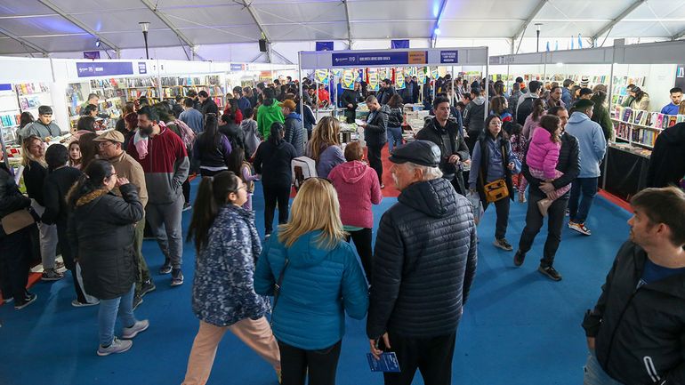 La Feria del Libro convocó a más de 350 mil personas en 10 días