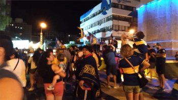 ¡boca festeja y mucho! en el monumento y en todo el valle ¡boca festeja y mucho! en el monumento y en todo el valle