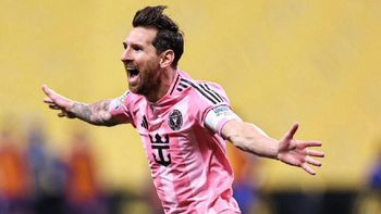 el golazo de tiro libre de messi en el batacazo del inter miami
