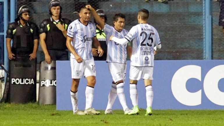 El festejo de Atlético Tucumán por el 1 a 0 al Mirasol.&nbsp;